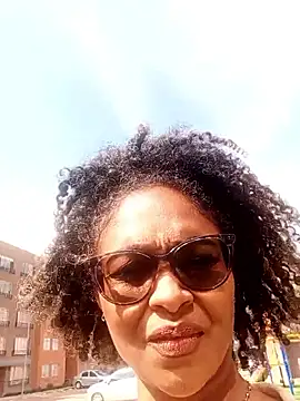 BiiancaEstradaa online show from February 6, 2026, 7:28 pm