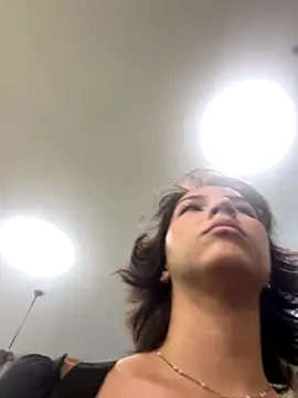 Snapshot of Adry_Bach_ chatting on October 23, 2025, 5:44 pm Adry Bach  online show from October 23, 2025, 5:44 pm