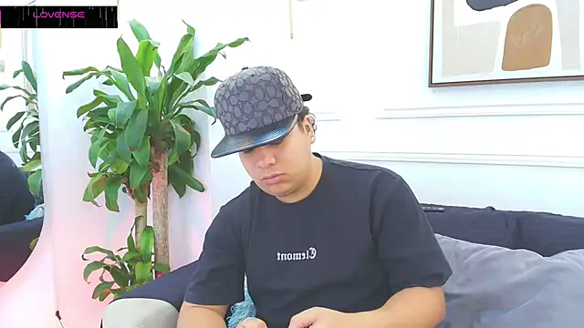 Naim Bennetsex online show from October 22, 2025, 6:29 pm