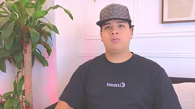 Naim Bennetsex online show from February 26, 2026, 2:21 am