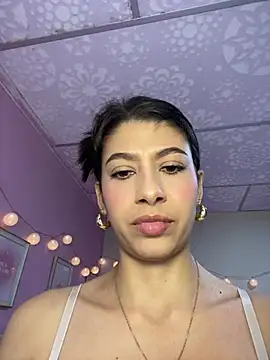 Lenapink19 online show from March 4, 2026, 10:27 pm