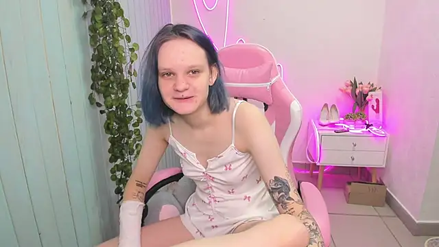 Elieiza xo online show from November 9, 2025, 9:07 am