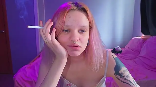 Elieiza xo online show from March 19, 2026, 9:24 am