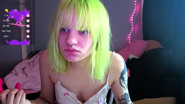 Snapshot of Elieiza_xo chatting on April 28, 2026, 6:07 am Elieiza xo online show from April 28, 2026, 6:07 am