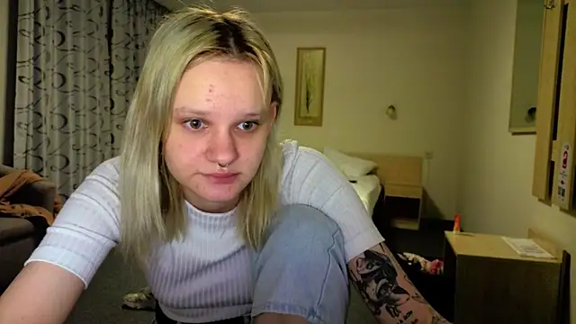 Snapshot of Elieiza_xo chatting on May 27, 2026, 7:00 pm Elieiza xo online show from May 27, 2026, 7:00 pm
