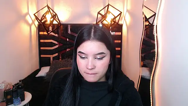 Natalie loffreda online show from April 2, 2026, 8:06 pm