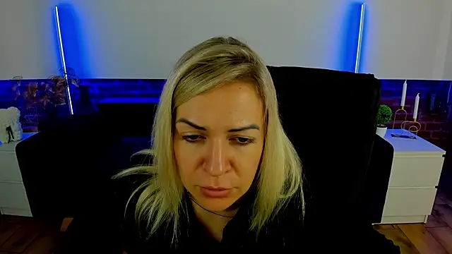 Anna Snows online show from September 25, 2025, 1:37 pm