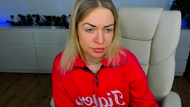 Snapshot of Anna_Snows chatting on December 22, 2025, 6:32 am Anna Snows online show from December 22, 2025, 6:32 am