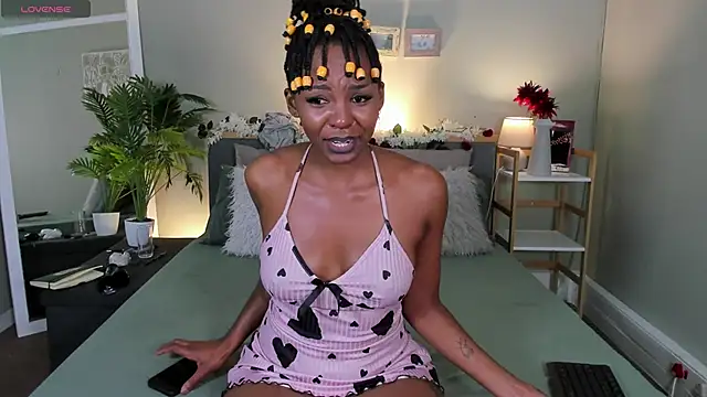Snapshot of HotStellaaa chatting on April 21, 2026, 1:42 am HotStellaaa online show from April 21, 2026, 1:42 am
