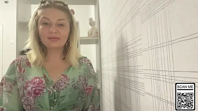 Blondie xoxoxo online show from November 5, 2025, 6:52 pm