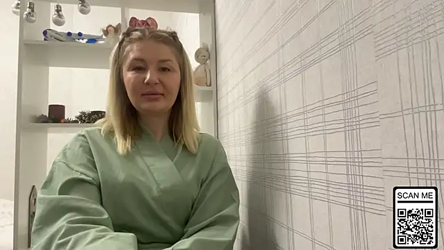 Blondie xoxoxo online show from December 16, 2025, 8:41 am