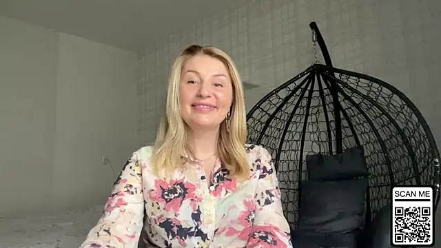 Blondie xoxoxo online show from April 20, 2026, 10:07 am