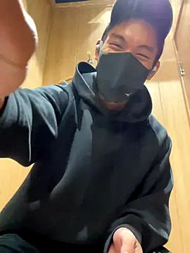 masucle216 online show from October 28, 2025, 2:31 pm