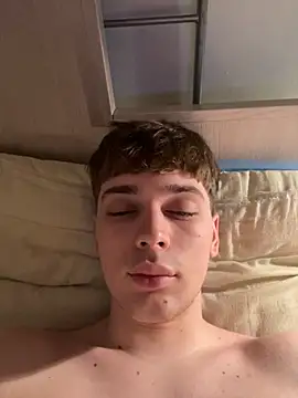 Snapshot of Fappatore_Nato05 chatting on September 15, 2025, 6:41 pm Fappatore Nato05 online show from September 15, 2025, 6:41 pm