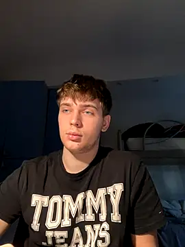 Snapshot of Fappatore_Nato05 chatting on September 29, 2025, 10:20 am Fappatore Nato05 online show from September 29, 2025, 10:20 am