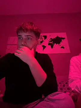 Snapshot of Fappatore_Nato05 chatting on October 28, 2025, 8:33 pm Fappatore Nato05 online show from October 28, 2025, 8:33 pm