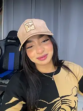 jenn fit online show from February 7, 2026, 5:11 am