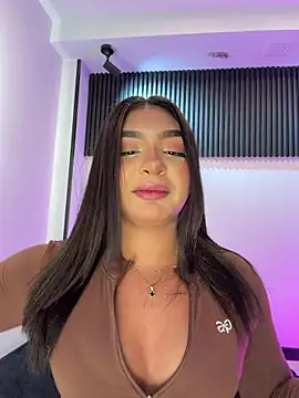 Snapshot of jenn_fit chatting on March 25, 2026, 3:12 am jenn fit online show from March 25, 2026, 3:12 am