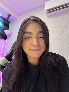 Snapshot of jenn_fit chatting on March 31, 2026, 5:30 am jenn fit online show from March 31, 2026, 5:30 am