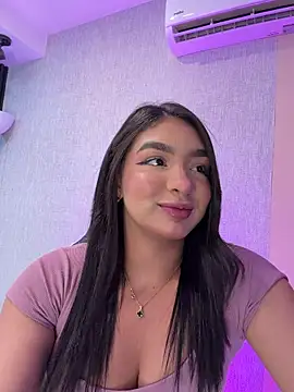 Snapshot of jenn_fit chatting on April 1, 2026, 5:08 am jenn fit online show from April 1, 2026, 5:08 am