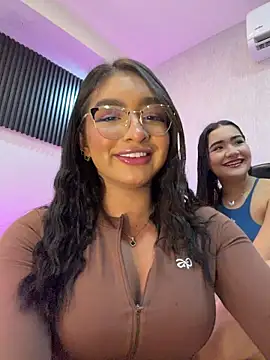 Snapshot of jenn_fit chatting on April 2, 2026, 6:55 am jenn fit online show from April 2, 2026, 6:55 am