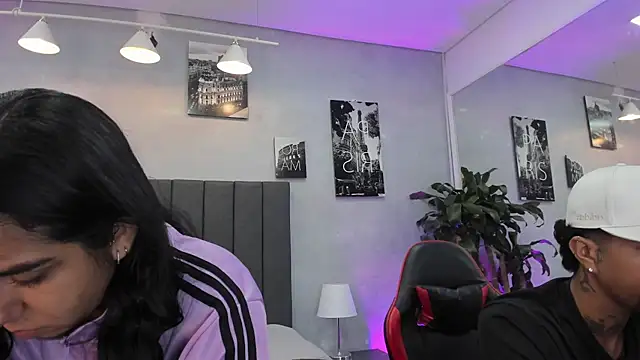 Snapshot of violet_and_myers chatting on November 1, 2025, 11:23 am violet and myers online show from November 1, 2025, 11:23 am