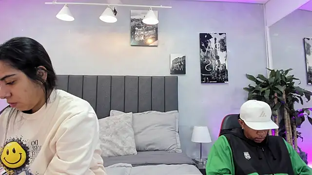 Snapshot of violet_and_myers chatting on November 8, 2025, 11:43 am violet and myers online show from November 8, 2025, 11:43 am