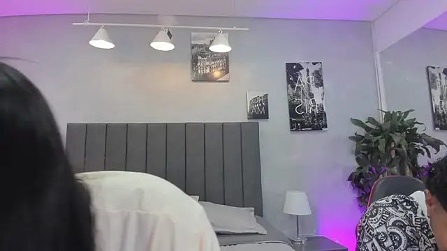 Snapshot of violet_and_myers chatting on November 16, 2025, 11:16 am violet and myers online show from November 16, 2025, 11:16 am