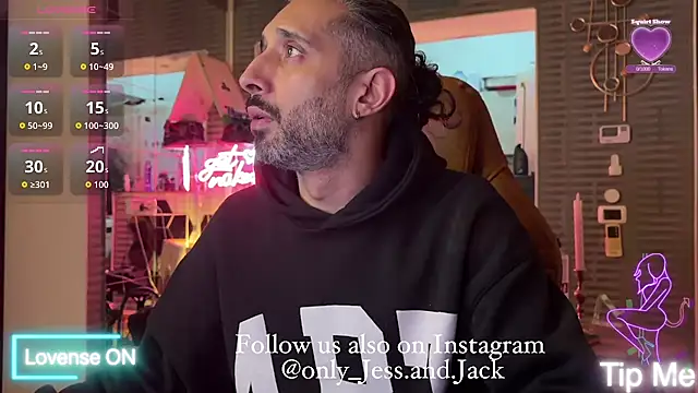 Snapshot of Secret_Lovers1 chatting on February 1, 2026, 8:51 pm Secret Lovers1 online show from February 1, 2026, 8:51 pm