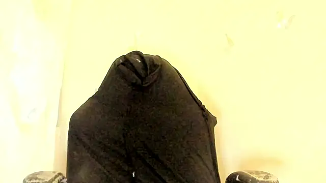 EVELYNN LUXX online show from October 27, 2025, 9:35 am