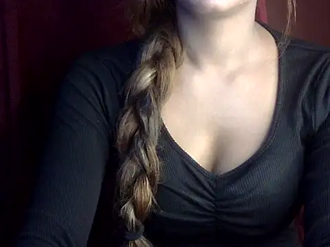 Snapshot of heartless_Queen chatting on November 1, 2025, 4:36 am heartless Queen online show from November 1, 2025, 4:36 am