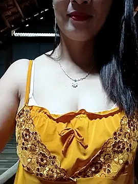 Snapshot of Nana-bar chatting on October 11, 2025, 12:54 am Nana-bar online show from October 11, 2025, 12:54 am