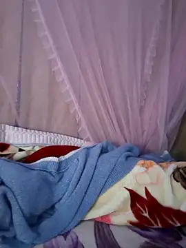 Snapshot of Nana-bar chatting on November 4, 2025, 5:45 pm Nana-bar online show from November 4, 2025, 5:45 pm