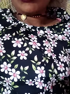 Snapshot of RANI_TANI chatting on October 7, 2025, 4:04 pm RANI TANI online show from October 7, 2025, 4:04 pm