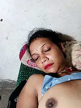 Snapshot of Chandni_Love143 chatting on September 13, 2025, 4:18 pm Chandni Love143 online show from September 13, 2025, 4:18 pm