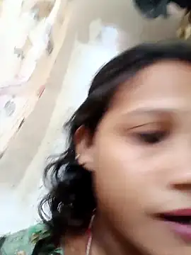 Snapshot of Chandni_Love143 chatting on September 25, 2025, 3:54 am Chandni Love143 online show from September 25, 2025, 3:54 am