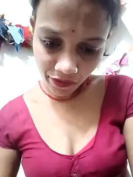 Snapshot of Chandni_Love143 chatting on October 6, 2025, 4:10 am Chandni Love143 online show from October 6, 2025, 4:10 am