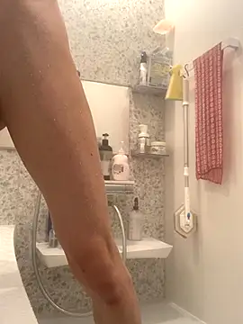 aki 2727 online show from November 3, 2025, 7:53 am