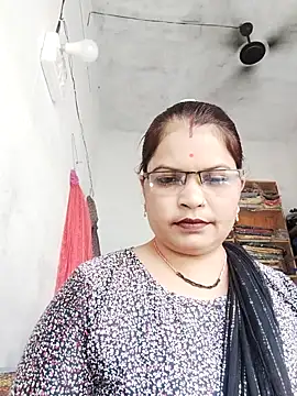 Snapshot of Bhavna_hot chatting on October 3, 2025, 9:28 am Bhavna hot online show from October 3, 2025, 9:28 am