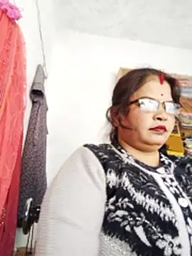 Snapshot of Bhavna_hot chatting on November 28, 2025, 8:06 am Bhavna hot online show from November 28, 2025, 8:06 am