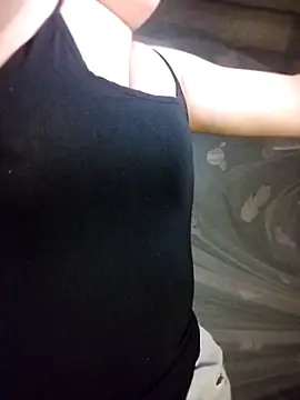 Snapshot of Kuncute chatting on September 8, 2025, 5:56 pm Kuncute online show from September 8, 2025, 5:56 pm