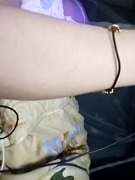 Snapshot of Kuncute chatting on September 18, 2025, 11:07 pm Kuncute online show from September 18, 2025, 11:07 pm