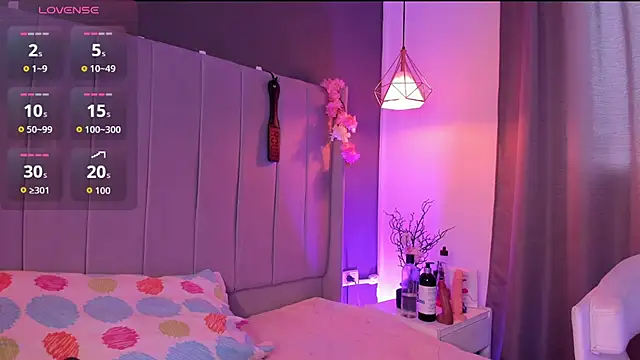 valeria rouse28 online show from November 14, 2025, 7:23 pm