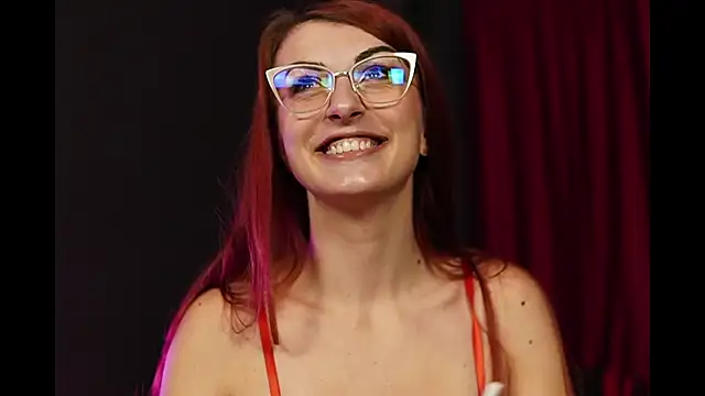 Snapshot of Tracyix chatting on October 7, 2025, 7:55 pm Tracyix online show from October 7, 2025, 7:55 pm