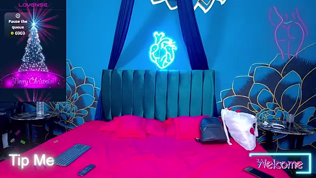 Maylu Fox online show from November 20, 2025, 12:16 pm