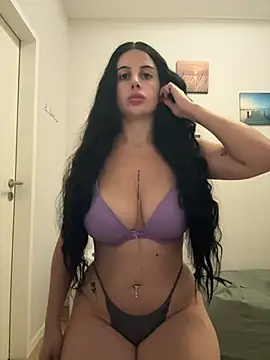 baddieworld1 online show from April 28, 2026, 11:04 am