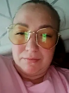 Snapshot of Kiss_Eva chatting on October 1, 2025, 12:33 pm Kiss Eva online show from October 1, 2025, 12:33 pm