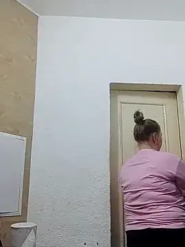 Snapshot of Kiss_Eva chatting on November 4, 2025, 5:34 pm Kiss Eva online show from November 4, 2025, 5:34 pm