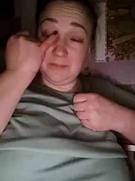 Kiss Eva online show from January 5, 2026, 5:27 pm