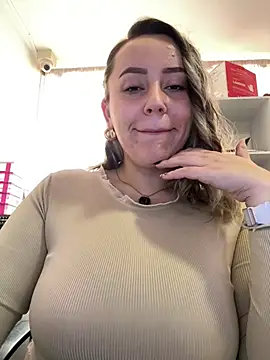 CurvyLust x online show from January 19, 2026, 1:37 pm